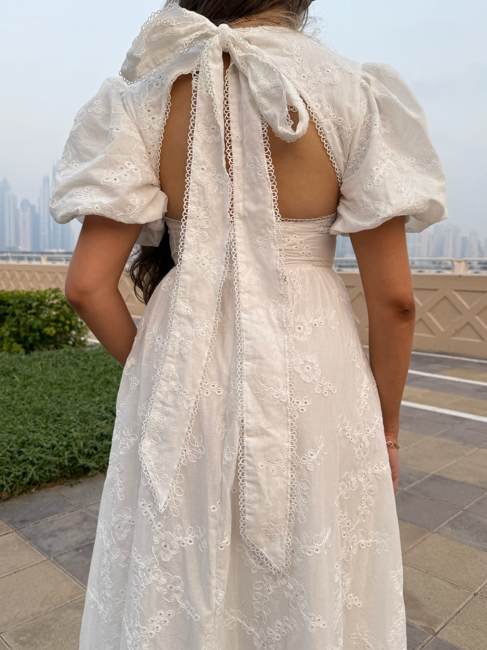 Robe longue brodée à motifs [ blanc ]